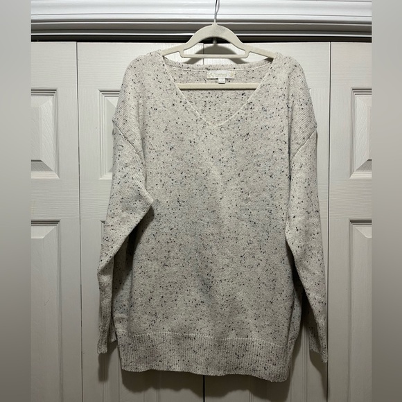 Weekend by Suzanne Betro Sweater - Picture 1 of 4